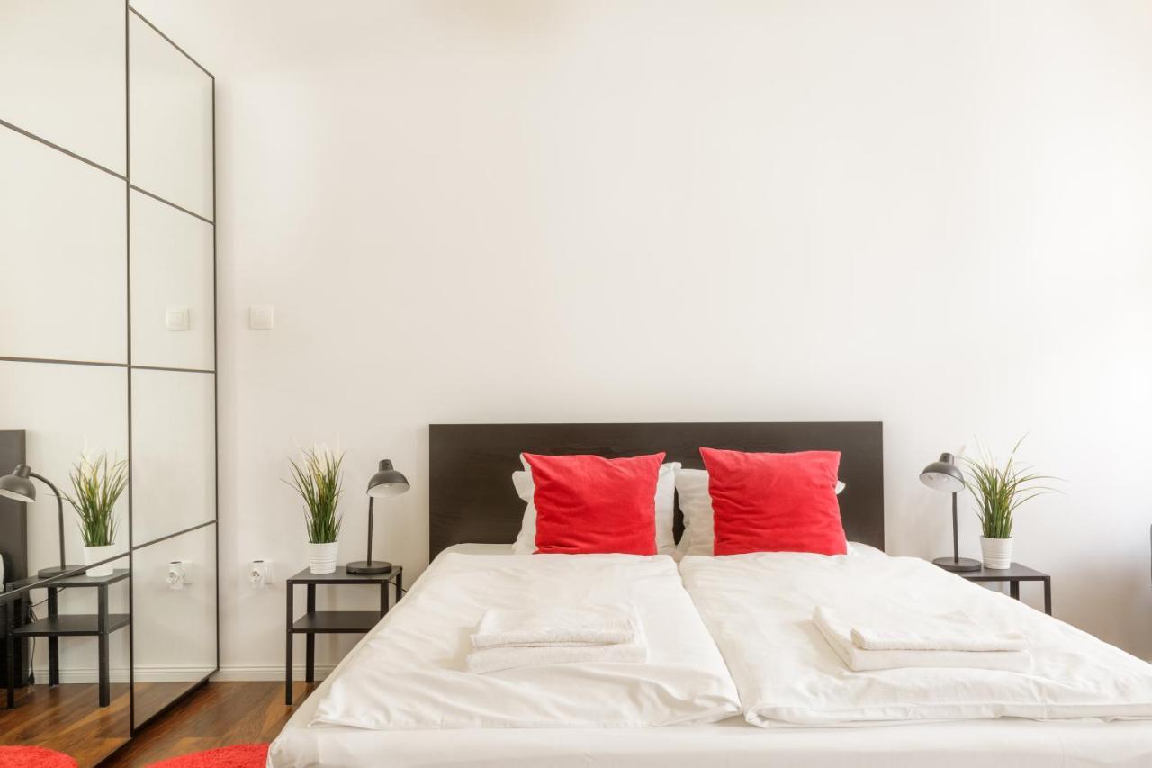 Red Dot Two - New Unit In The Heart Of Party Town Διαμέρισμα Βουδαπέστη Εξωτερικό φωτογραφία