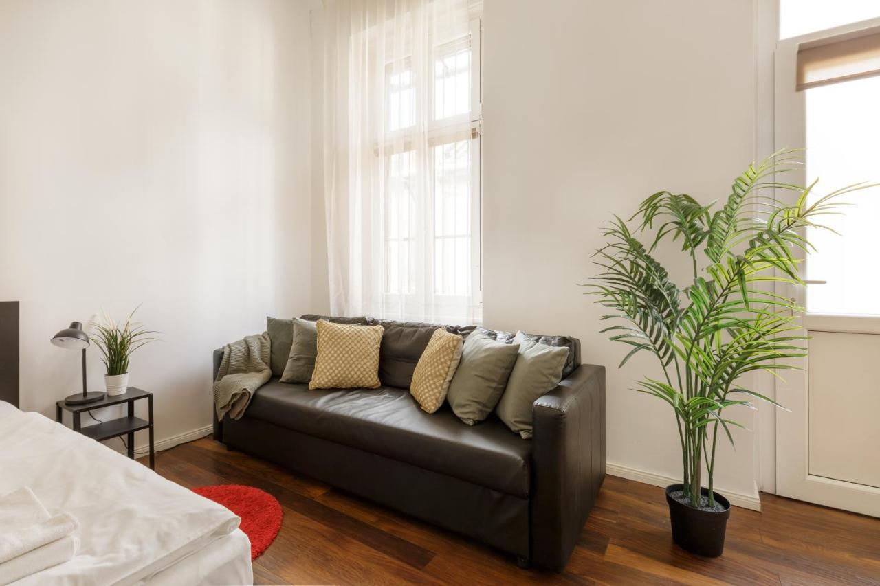 Red Dot Two - New Unit In The Heart Of Party Town Διαμέρισμα Βουδαπέστη Εξωτερικό φωτογραφία